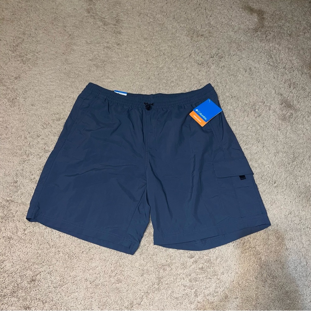 NWT Men’s Columbia Shorts, Large, Navy Blue, Cargo, 8 inch inseam